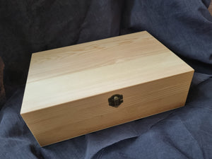 Large pine box