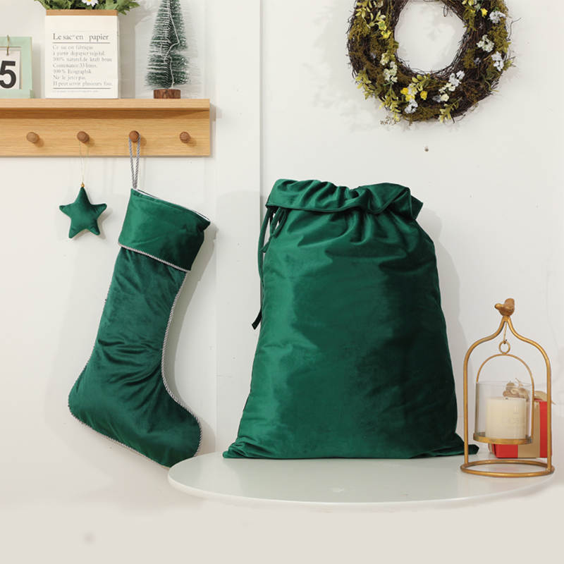 Velvet 3 Piece Christmas sets