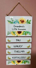 Load image into Gallery viewer, Sunflower plaque - no wording just design
